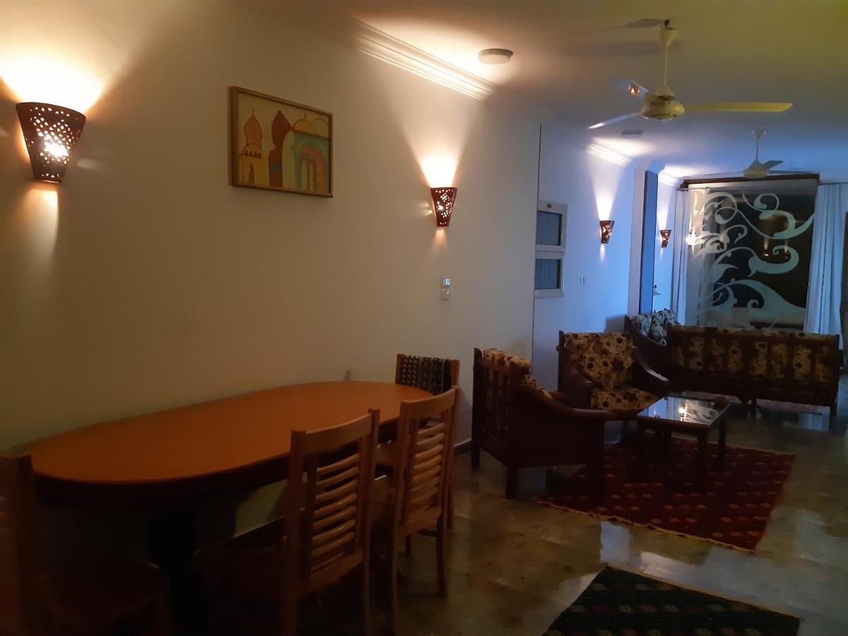 German Dolphin Apartment El Qoseir Luaran gambar